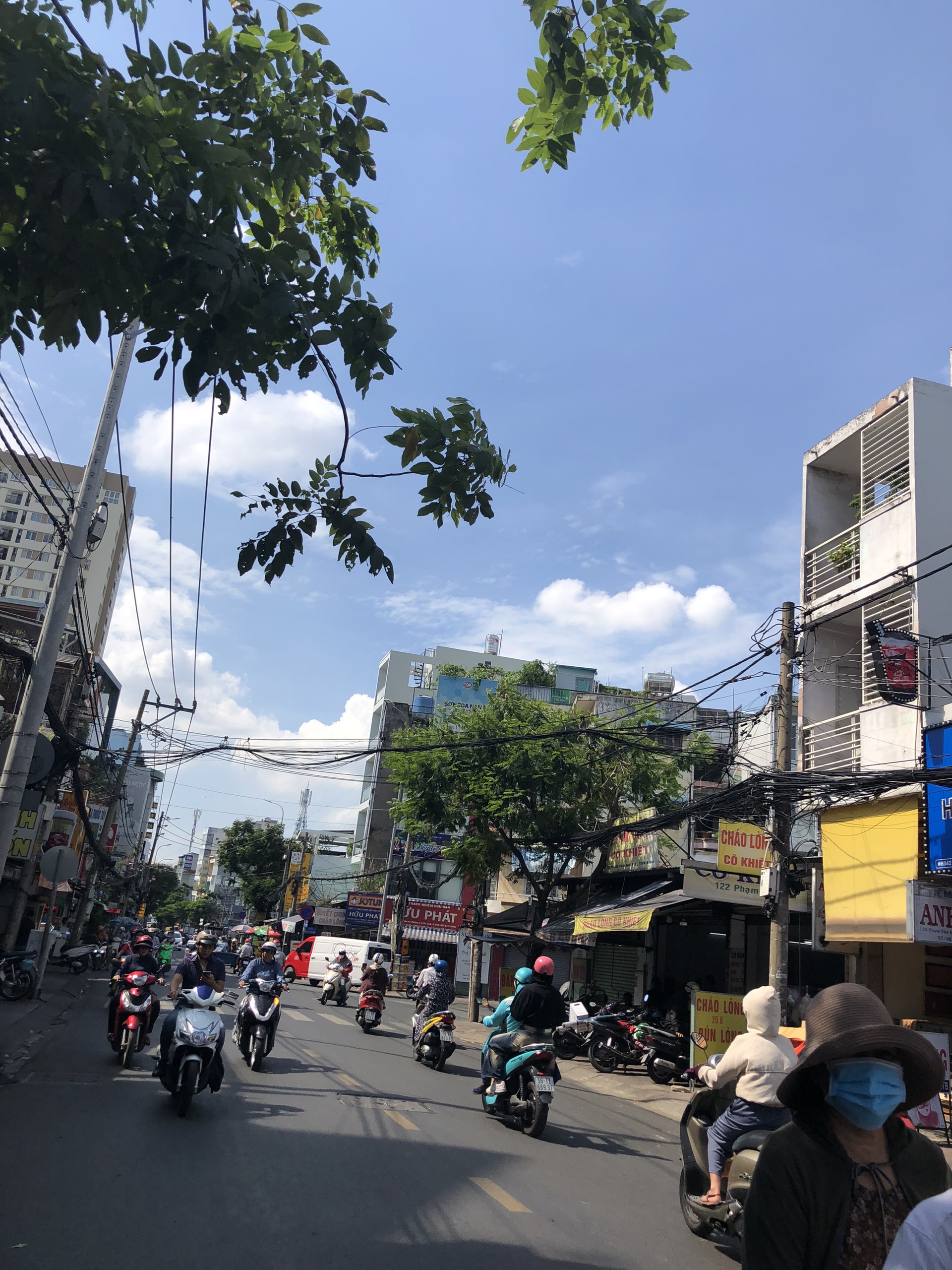 Cho thuê Mặt bằng MT Đường Phạm Văn Hai P1 , Quận Tân Bình
